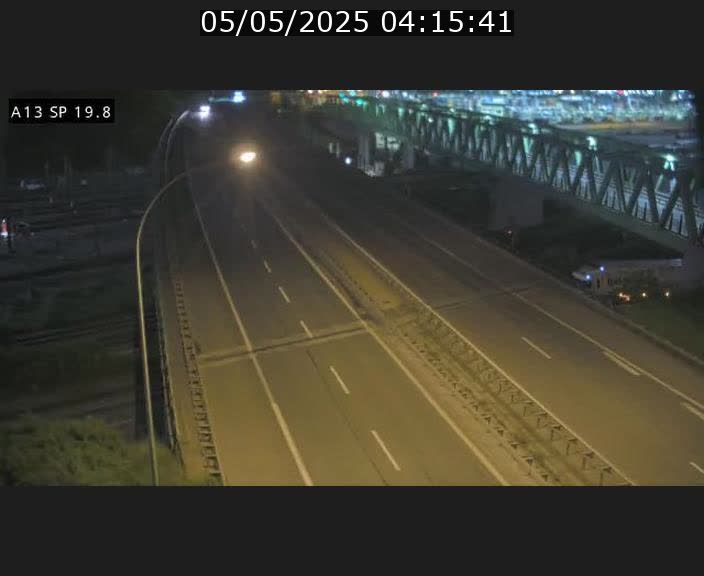 Traffic live webcam Luxembourg Croix de Bettembourg - A13 direction Esch-sur-Alzette - BK 19.8