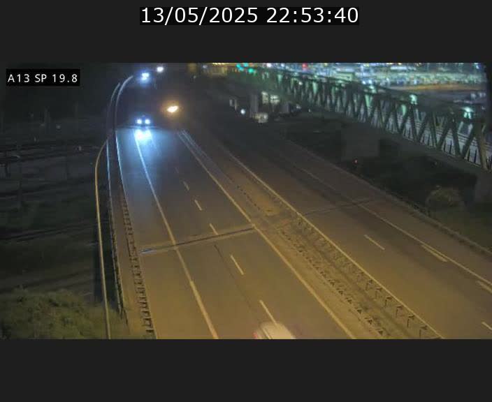 Traffic live webcam Luxembourg Croix de Bettembourg - A13 direction Esch-sur-Alzette - BK 19.8