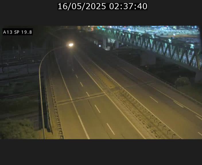 Traffic live webcam Luxembourg Croix de Bettembourg - A13 direction Esch-sur-Alzette - BK 19.8