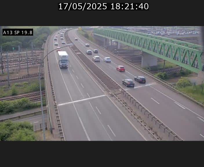 Traffic live webcam Luxembourg Croix de Bettembourg - A13 direction Esch-sur-Alzette - BK 19.8