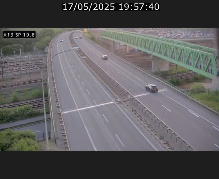 Traffic live webcam Luxembourg Croix de Bettembourg - A13 direction Esch-sur-Alzette - BK 19.8