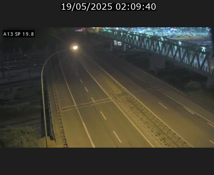 Traffic live webcam Luxembourg Croix de Bettembourg - A13 direction Esch-sur-Alzette - BK 19.8