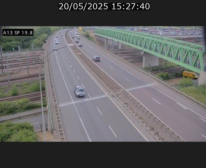 Traffic live webcam Luxembourg Croix de Bettembourg - A13 direction Esch-sur-Alzette - BK 19.8