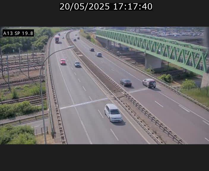 Traffic live webcam Luxembourg Croix de Bettembourg - A13 direction Esch-sur-Alzette - BK 19.8