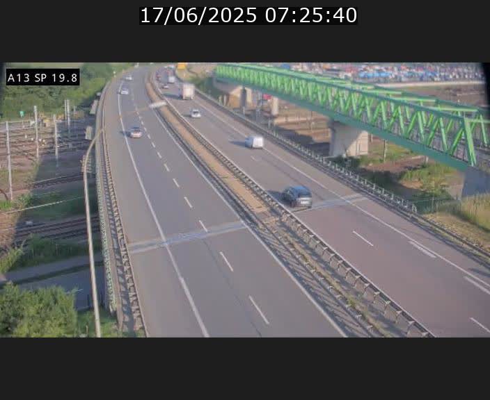 Traffic live webcam Luxembourg Croix de Bettembourg - A13 direction Esch-sur-Alzette - BK 19.8