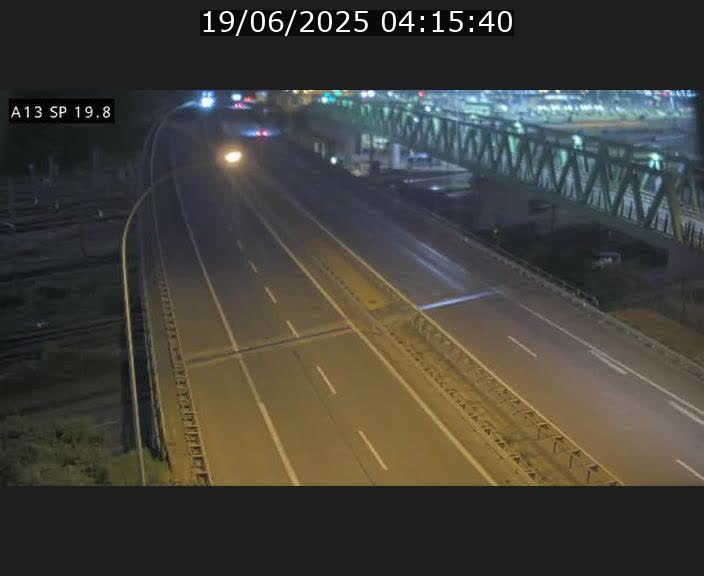 Traffic live webcam Luxembourg Croix de Bettembourg - A13 direction Esch-sur-Alzette - BK 19.8