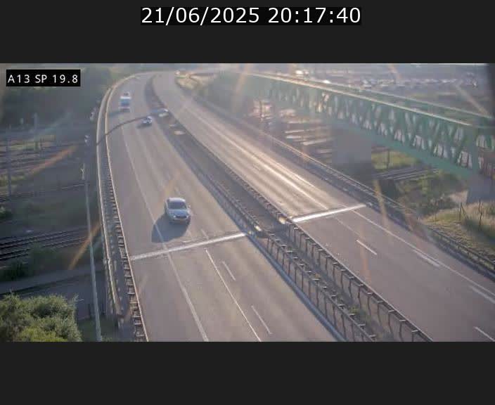Traffic live webcam Luxembourg Croix de Bettembourg - A13 direction Esch-sur-Alzette - BK 19.8