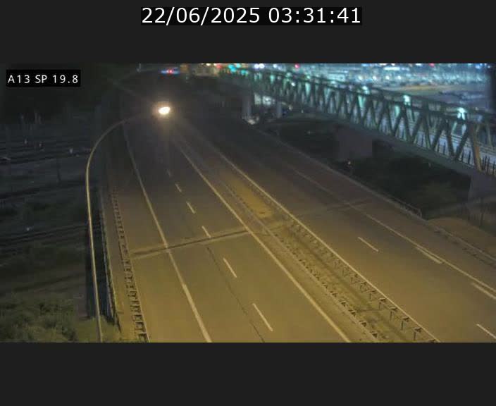 Traffic live webcam Luxembourg Croix de Bettembourg - A13 direction Esch-sur-Alzette - BK 19.8