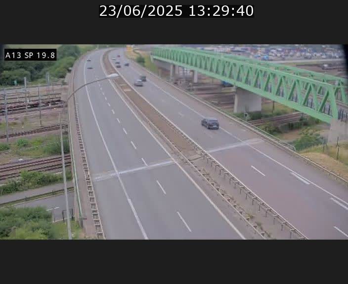 Traffic live webcam Luxembourg Croix de Bettembourg - A13 direction Esch-sur-Alzette - BK 19.8