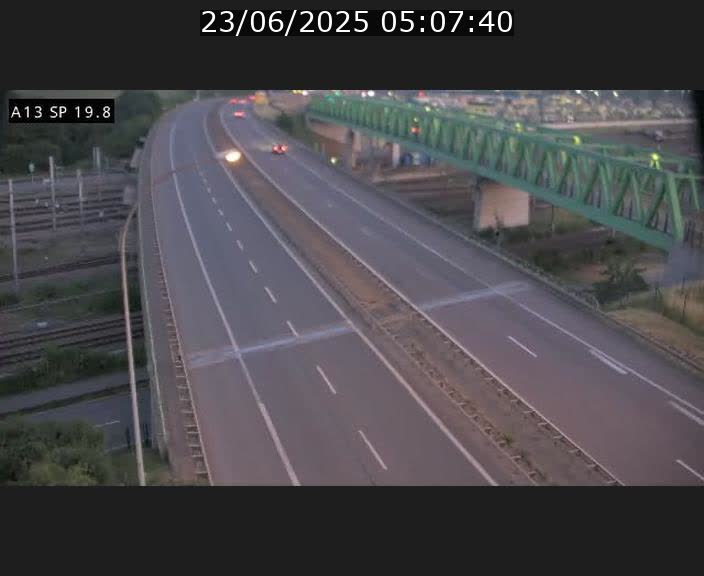 Traffic live webcam Luxembourg Croix de Bettembourg - A13 direction Esch-sur-Alzette - BK 19.8