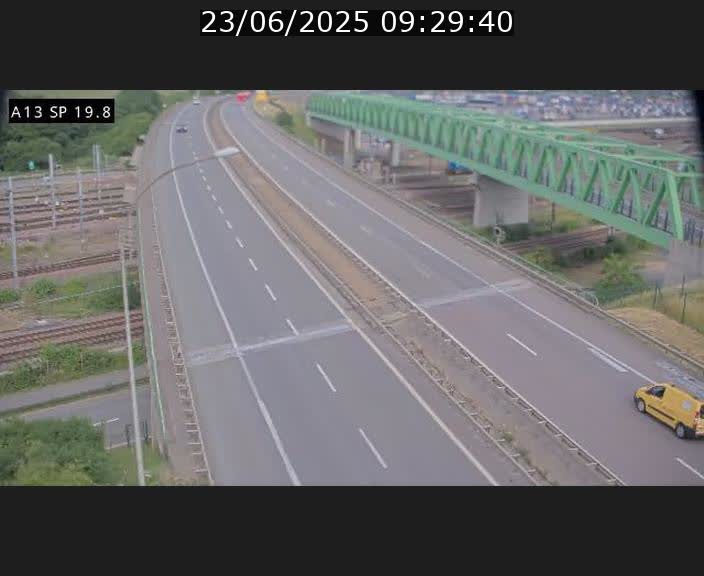 Traffic live webcam Luxembourg Croix de Bettembourg - A13 direction Esch-sur-Alzette - BK 19.8