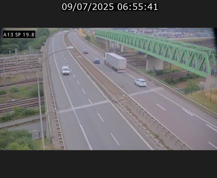 Traffic live webcam Luxembourg Croix de Bettembourg - A13 direction Esch-sur-Alzette - BK 19.8