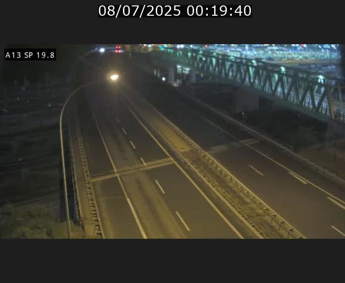 Traffic live webcam Luxembourg Croix de Bettembourg - A13 direction Esch-sur-Alzette - BK 19.8