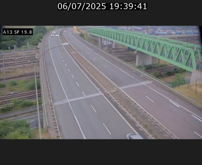 Traffic live webcam Luxembourg Croix de Bettembourg - A13 direction Esch-sur-Alzette - BK 19.8