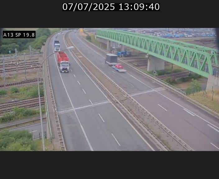 Traffic live webcam Luxembourg Croix de Bettembourg - A13 direction Esch-sur-Alzette - BK 19.8