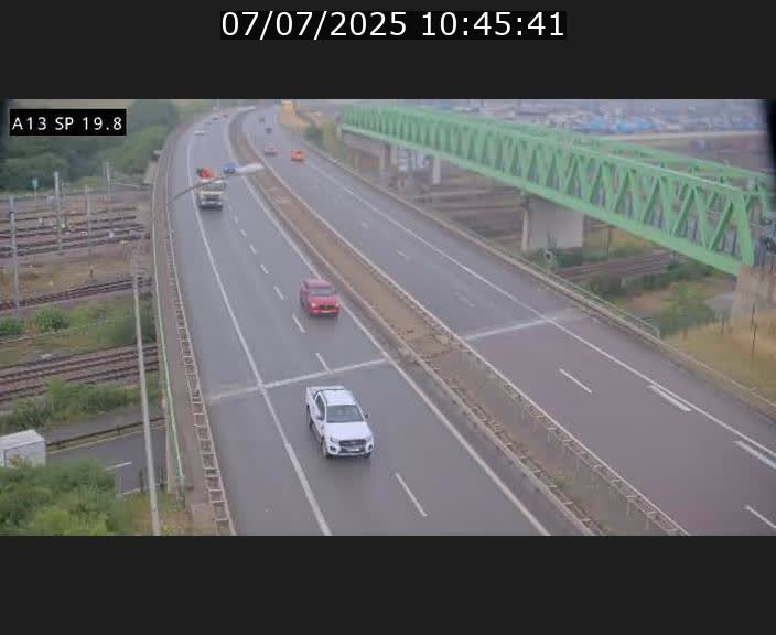 Traffic live webcam Luxembourg Croix de Bettembourg - A13 direction Esch-sur-Alzette - BK 19.8