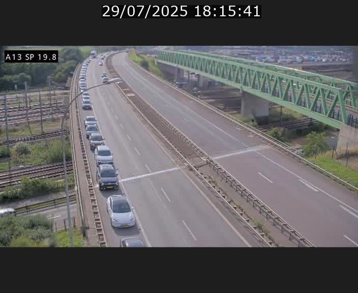 Traffic live webcam Luxembourg Croix de Bettembourg - A13 direction Esch-sur-Alzette - BK 19.8