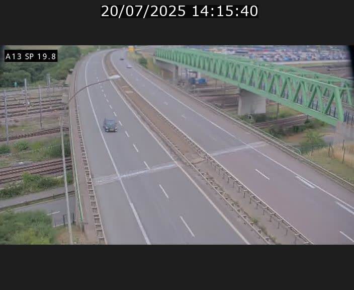 Traffic live webcam Luxembourg Croix de Bettembourg - A13 direction Esch-sur-Alzette - BK 19.8