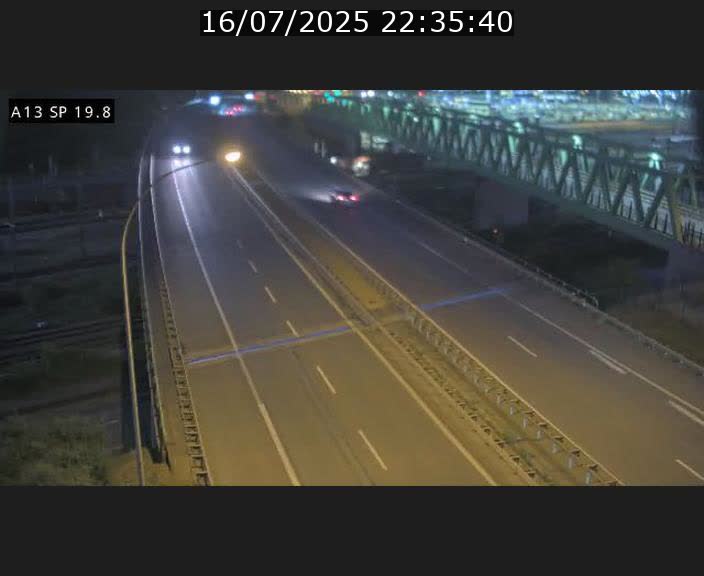 Traffic live webcam Luxembourg Croix de Bettembourg - A13 direction Esch-sur-Alzette - BK 19.8