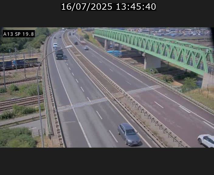 Traffic live webcam Luxembourg Croix de Bettembourg - A13 direction Esch-sur-Alzette - BK 19.8