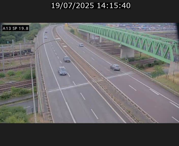 Traffic live webcam Luxembourg Croix de Bettembourg - A13 direction Esch-sur-Alzette - BK 19.8