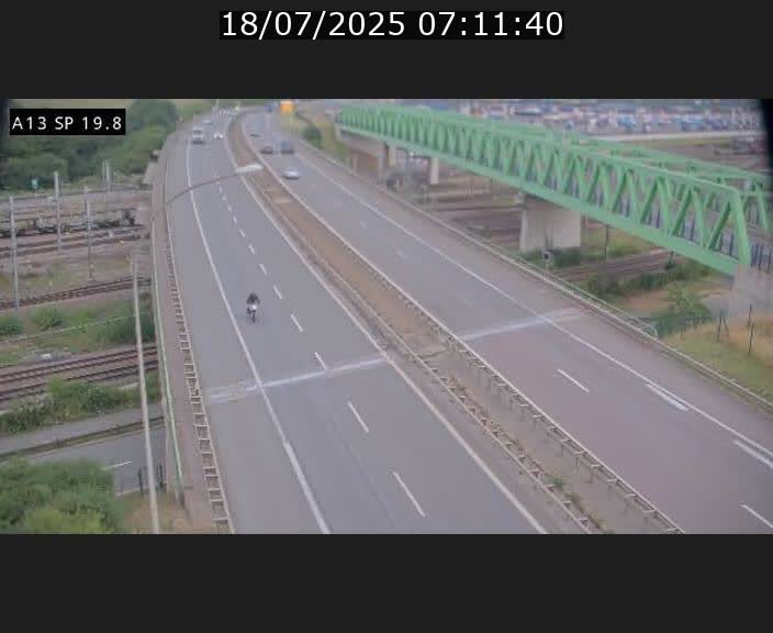 Traffic live webcam Luxembourg Croix de Bettembourg - A13 direction Esch-sur-Alzette - BK 19.8