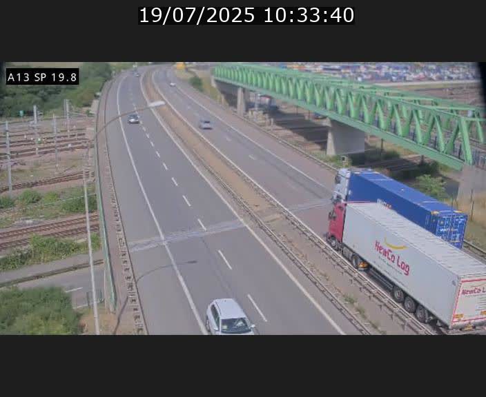 Traffic live webcam Luxembourg Croix de Bettembourg - A13 direction Esch-sur-Alzette - BK 19.8
