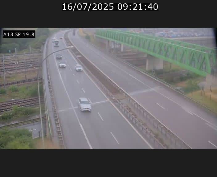 Traffic live webcam Luxembourg Croix de Bettembourg - A13 direction Esch-sur-Alzette - BK 19.8