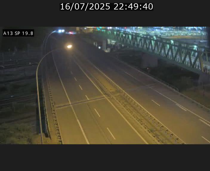Traffic live webcam Luxembourg Croix de Bettembourg - A13 direction Esch-sur-Alzette - BK 19.8
