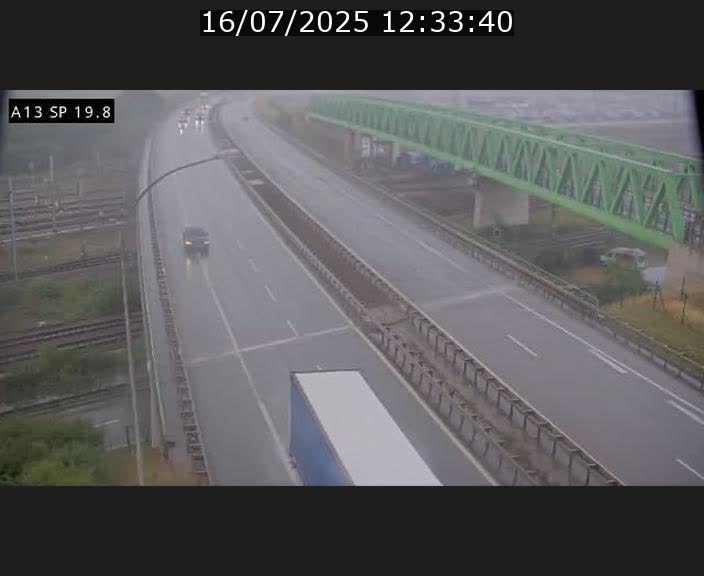 Traffic live webcam Luxembourg Croix de Bettembourg - A13 direction Esch-sur-Alzette - BK 19.8