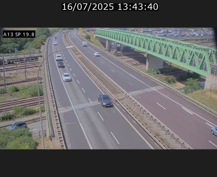 Traffic live webcam Luxembourg Croix de Bettembourg - A13 direction Esch-sur-Alzette - BK 19.8