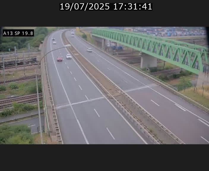 Traffic live webcam Luxembourg Croix de Bettembourg - A13 direction Esch-sur-Alzette - BK 19.8