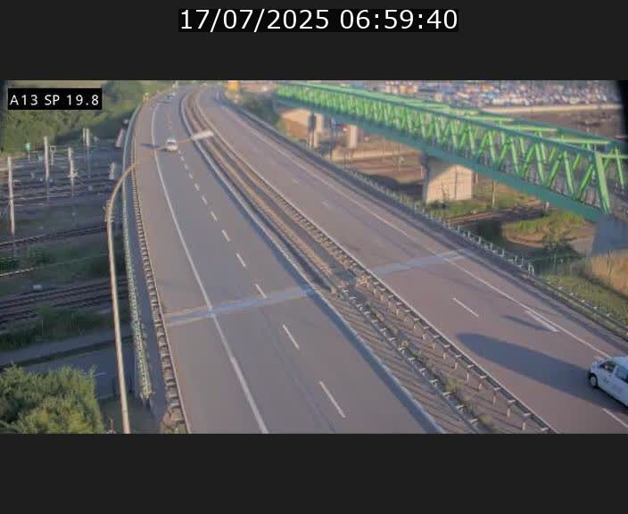 Traffic live webcam Luxembourg Croix de Bettembourg - A13 direction Esch-sur-Alzette - BK 19.8