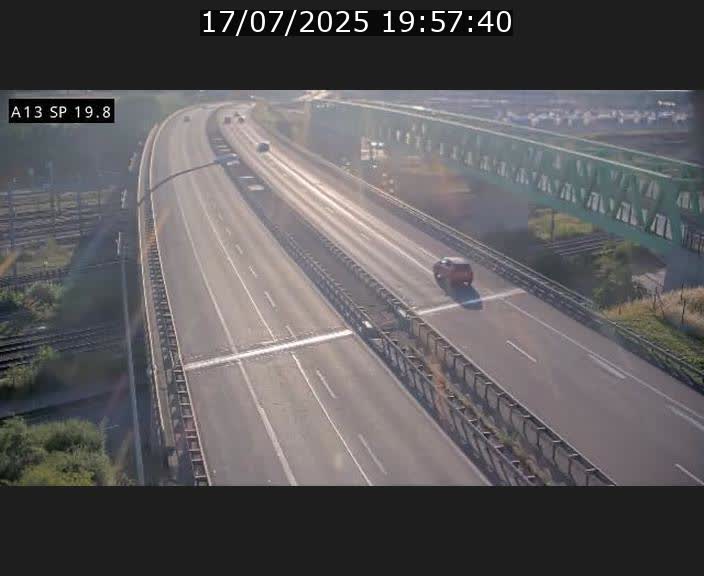 Traffic live webcam Luxembourg Croix de Bettembourg - A13 direction Esch-sur-Alzette - BK 19.8