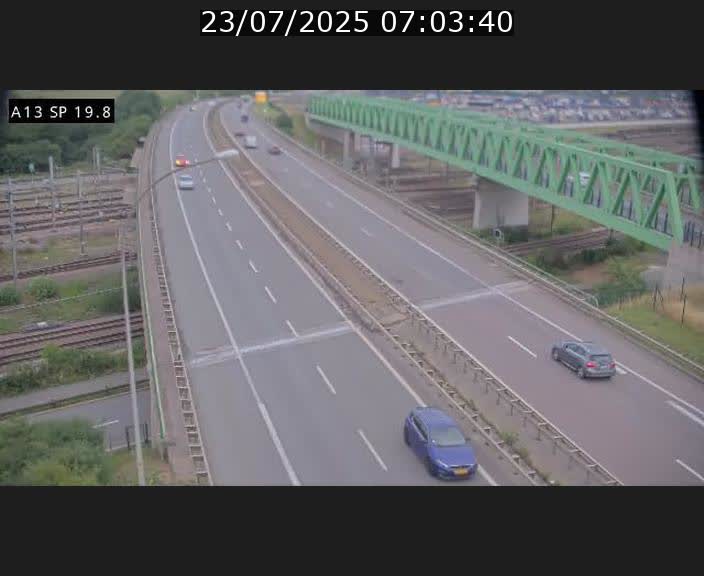Traffic live webcam Luxembourg Croix de Bettembourg - A13 direction Esch-sur-Alzette - BK 19.8