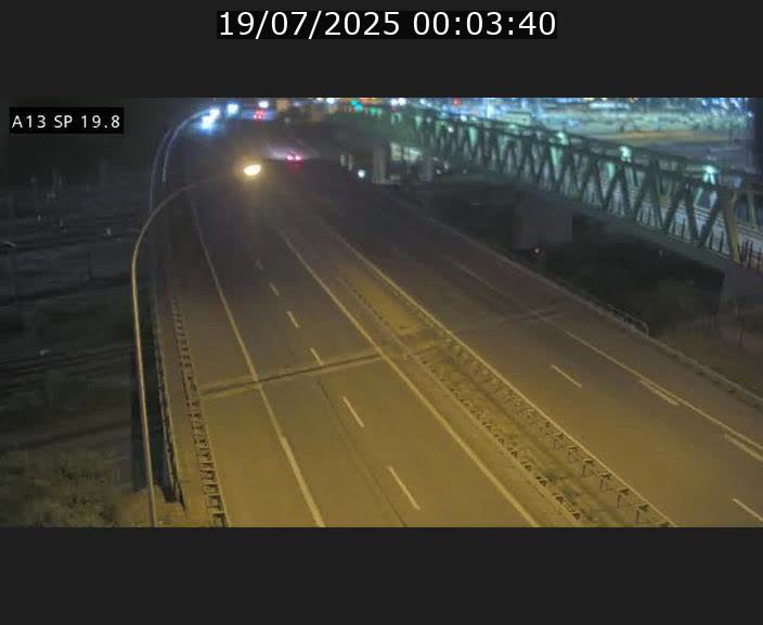 Traffic live webcam Luxembourg Croix de Bettembourg - A13 direction Esch-sur-Alzette - BK 19.8