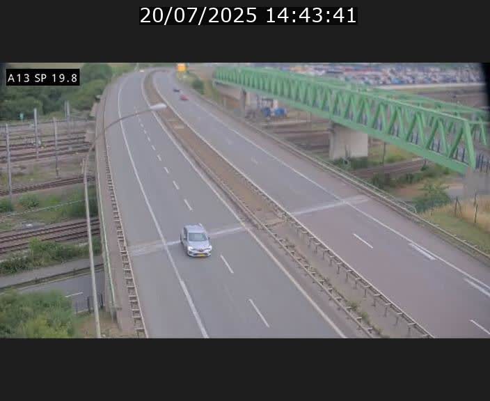 Traffic live webcam Luxembourg Croix de Bettembourg - A13 direction Esch-sur-Alzette - BK 19.8