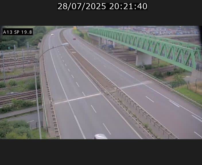 Traffic live webcam Luxembourg Croix de Bettembourg - A13 direction Esch-sur-Alzette - BK 19.8