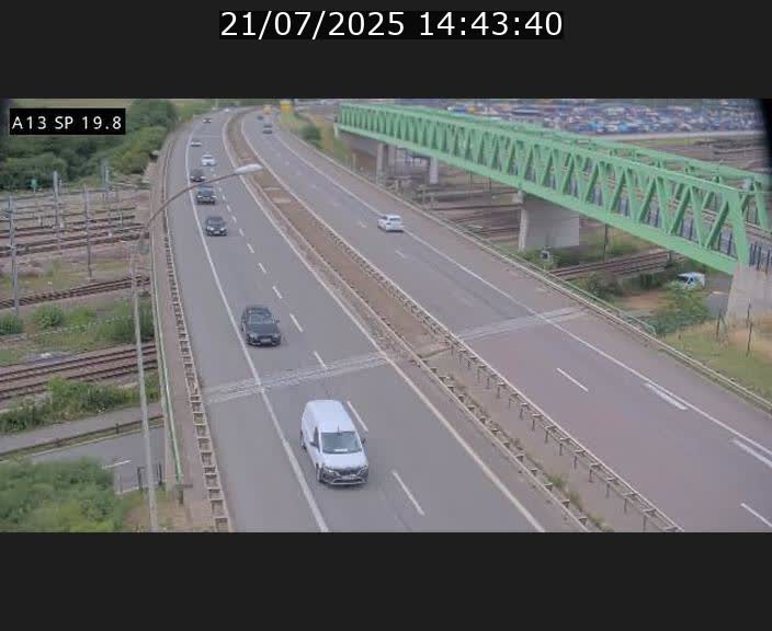 Traffic live webcam Luxembourg Croix de Bettembourg - A13 direction Esch-sur-Alzette - BK 19.8