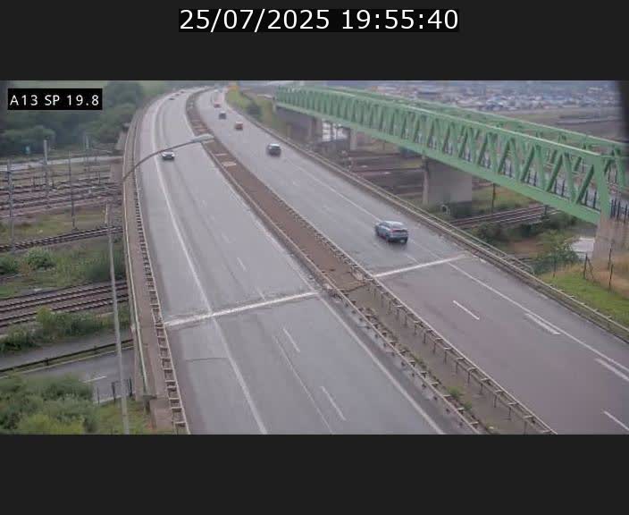 Traffic live webcam Luxembourg Croix de Bettembourg - A13 direction Esch-sur-Alzette - BK 19.8