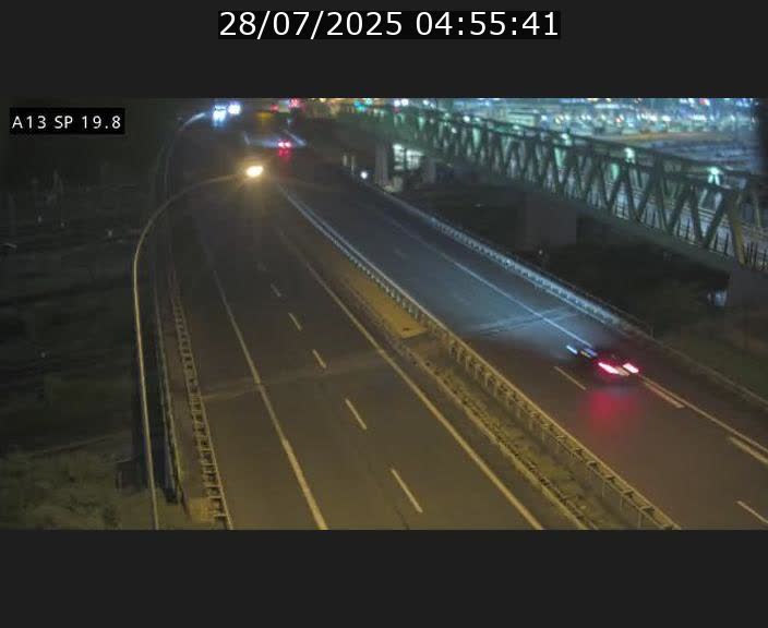 Traffic live webcam Luxembourg Croix de Bettembourg - A13 direction Esch-sur-Alzette - BK 19.8