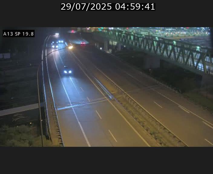 Traffic live webcam Luxembourg Croix de Bettembourg - A13 direction Esch-sur-Alzette - BK 19.8