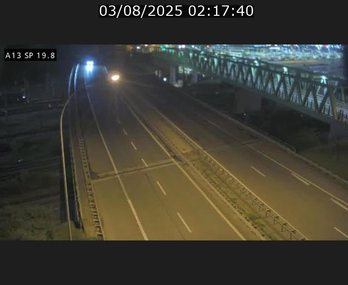 Traffic live webcam Luxembourg Croix de Bettembourg - A13 direction Esch-sur-Alzette - BK 19.8