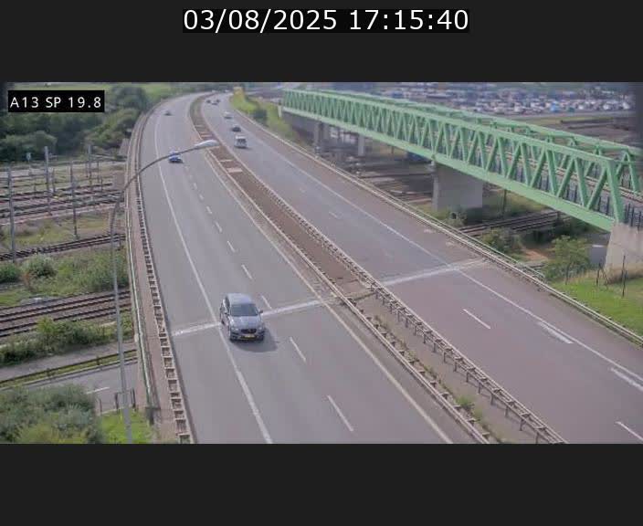Traffic live webcam Luxembourg Croix de Bettembourg - A13 direction Esch-sur-Alzette - BK 19.8