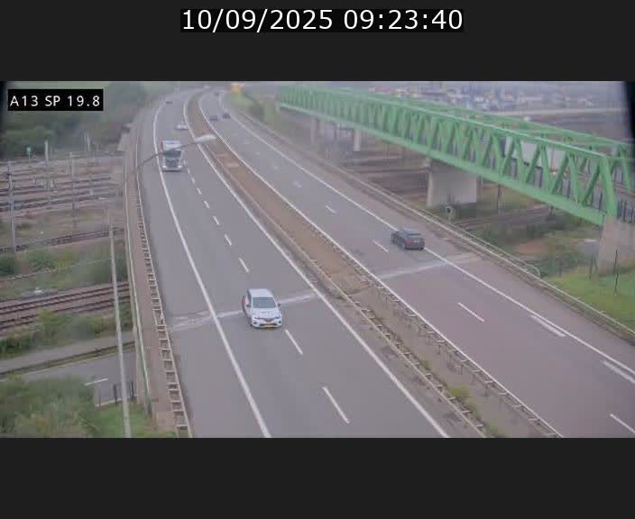 Traffic live webcam Luxembourg Croix de Bettembourg - A13 direction Esch-sur-Alzette - BK 19.8