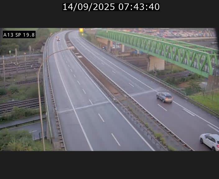 Traffic live webcam Luxembourg Croix de Bettembourg - A13 direction Esch-sur-Alzette - BK 19.8