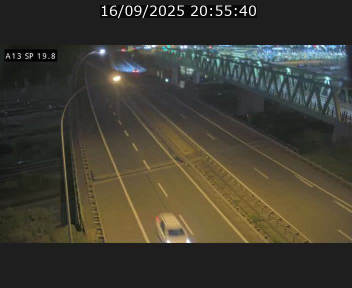 Traffic live webcam Luxembourg Croix de Bettembourg - A13 direction Esch-sur-Alzette - BK 19.8