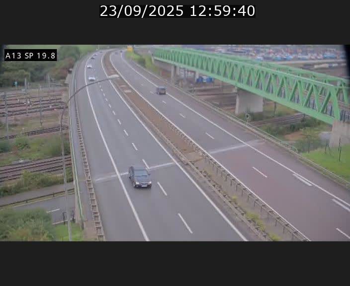 Traffic live webcam Luxembourg Croix de Bettembourg - A13 direction Esch-sur-Alzette - BK 19.8