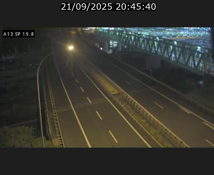 Traffic live webcam Luxembourg Croix de Bettembourg - A13 direction Esch-sur-Alzette - BK 19.8