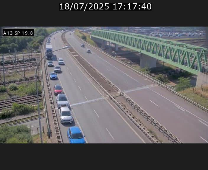 <h2>Traffic live webcam Luxembourg Croix de Bettembourg - A13 direction Esch-sur-Alzette - BK 19.8</h2>